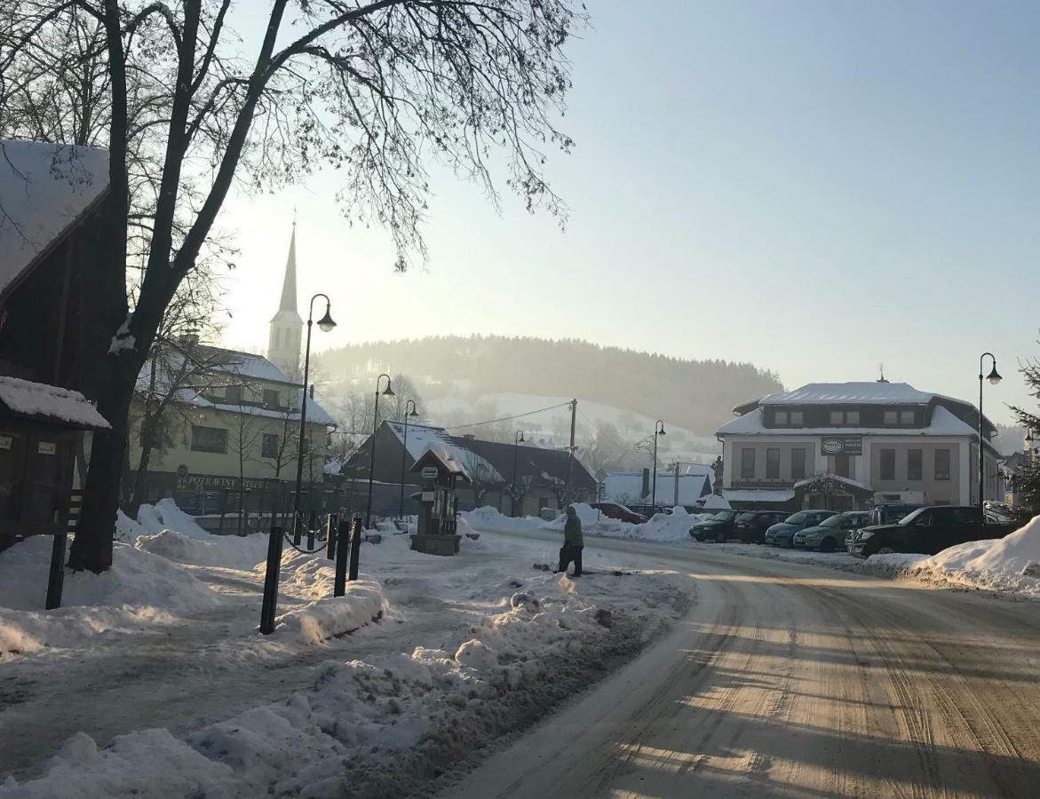 Ubytovani U Valasskych Ponozek Hovezi Exterior foto